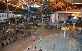 Three Bears Waterpark Resort Near Tomah, An Ascend Collection Hotel